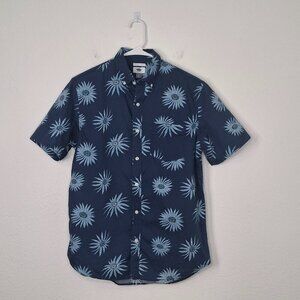 Old Navy Mens Hawaiian Shirt Sz M Floral Button Down Slim Fit Cotton Tropical